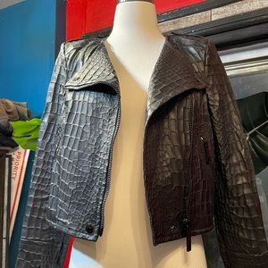 Rachael Zoe black 100% leather crocodile embrossed cropped jacket